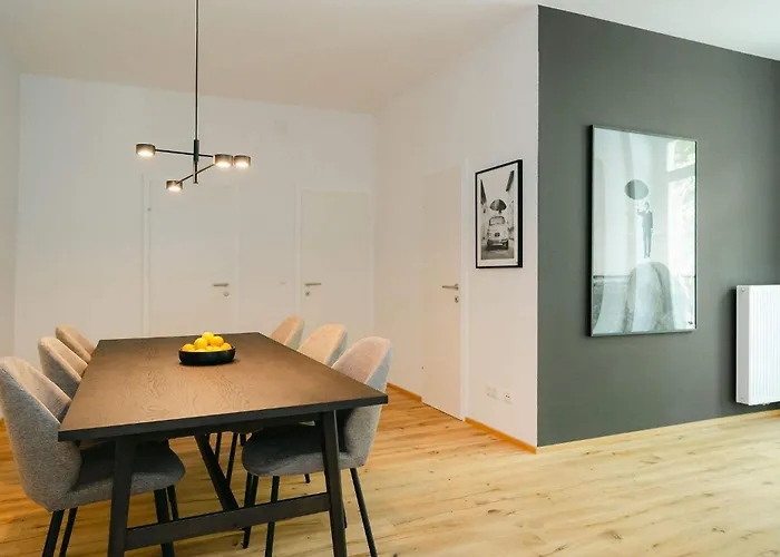 Comfy 3br Perfect For 4-6 Metro Free Parking *
