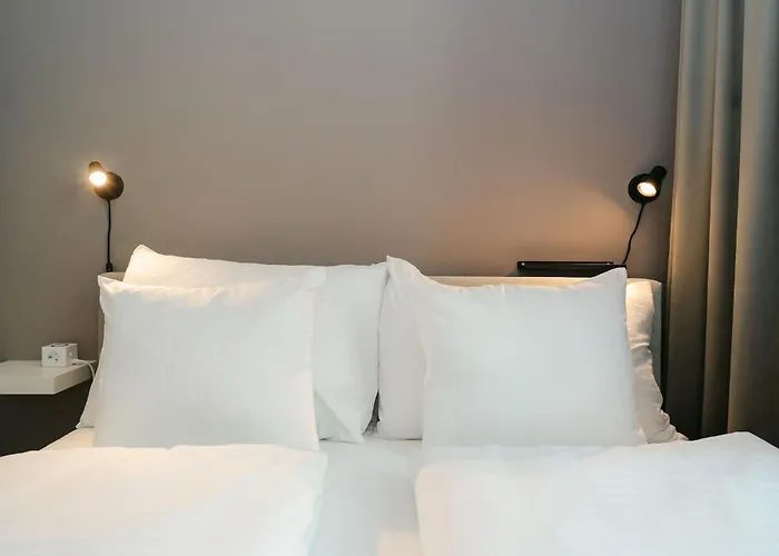 Comfy 3br Perfect For 4-6 Metro Free Parking Apartamento *