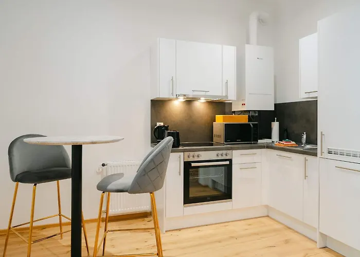 Comfy 3br Perfect For 4-6 Metro Free Parking Viena