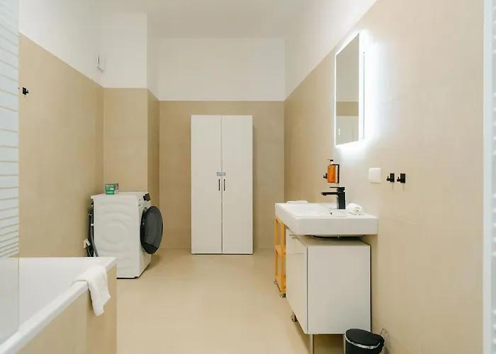 Comfy 3br Perfect For 4-6 Metro Free Parking Apartamento Viena
